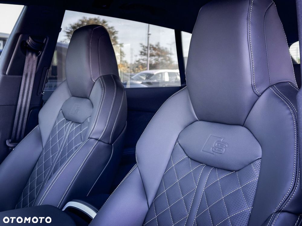 Audi Q8 - 25