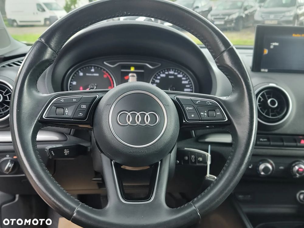 Audi A3 Sportback - 16