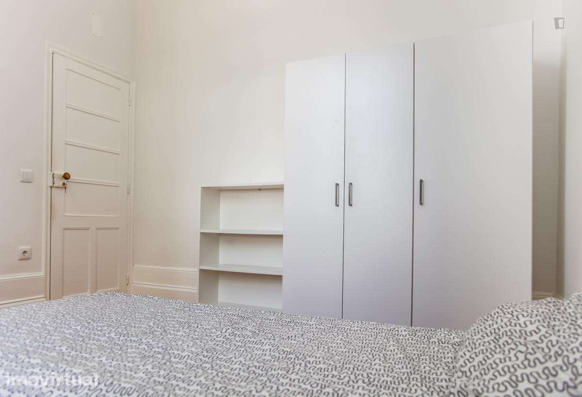 Quarto - localizado em Cidral Coimbra - Grande imagem: 5/44