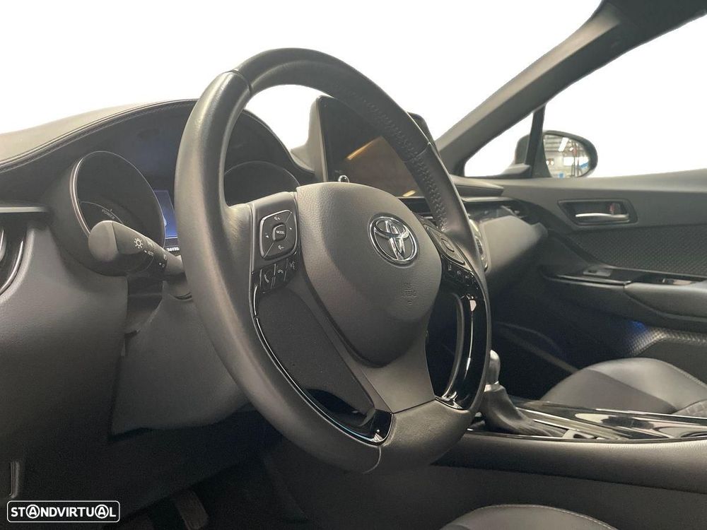 Toyota C-HR - 8
