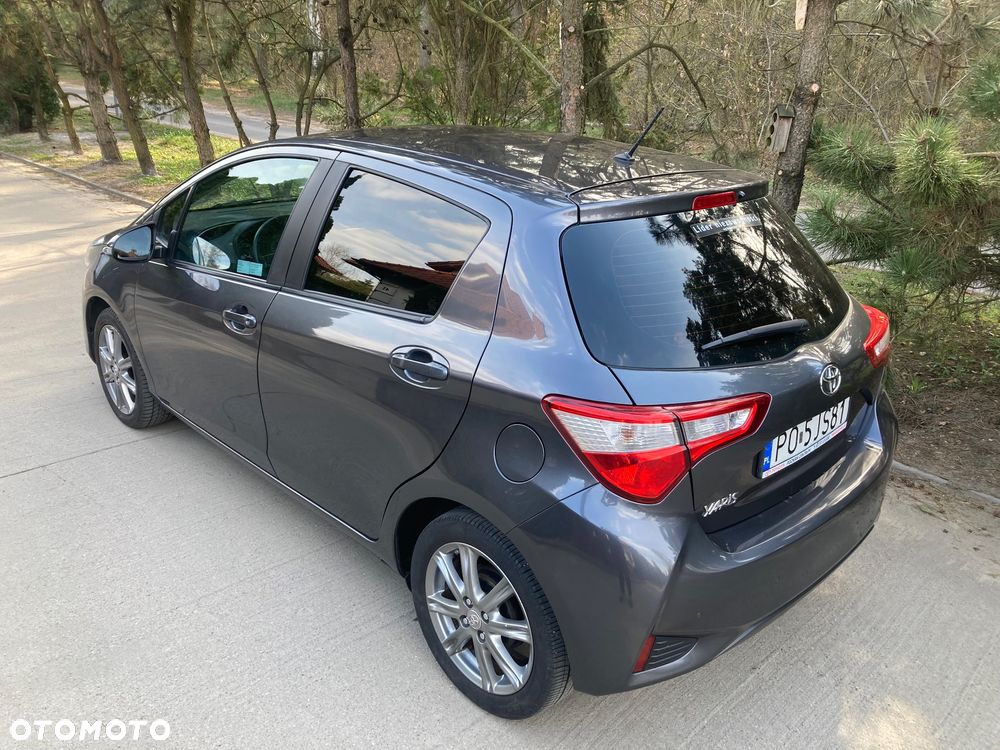 Toyota Yaris 1.5 Premium - 15