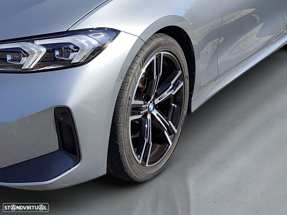 BMW 320 d Pack Desportivo M Auto - 4