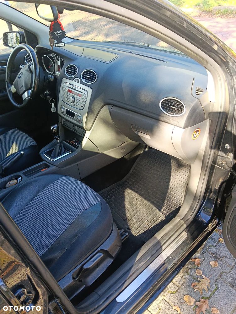 Ford Focus - 21