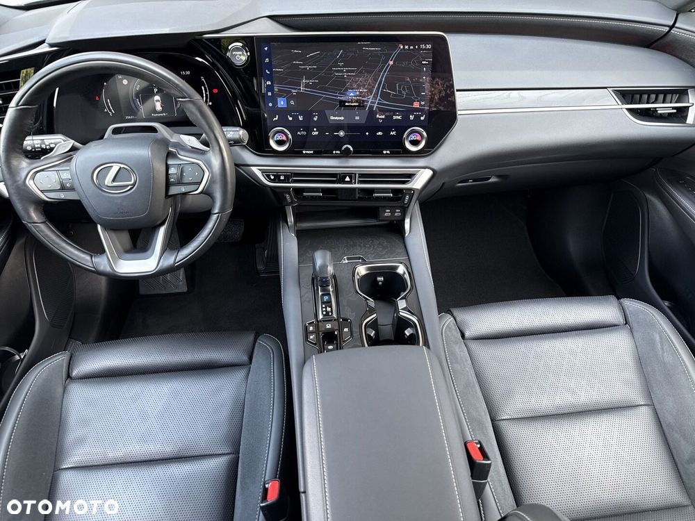 Lexus RX - 12