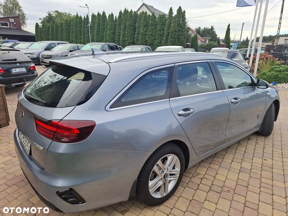 Kia Ceed 1.6 CRDi mHEV M - 8