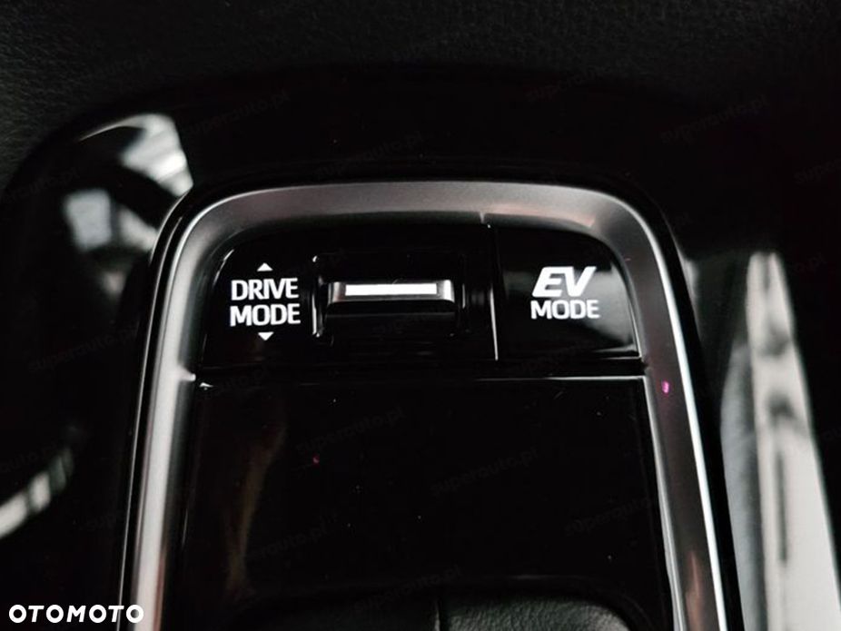 Toyota Corolla 1.8 Hybrid Comfort - 9