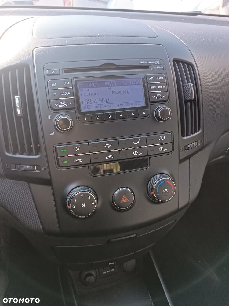 Hyundai i30 1.4 FIFA WM Edition - 14
