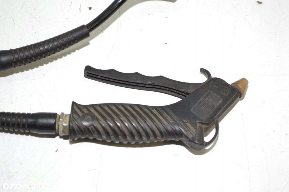 PISTOLET POWIETRZA DO PRZEDMUCHU KABINY MERCEDES ACTROS MP4 - 2
