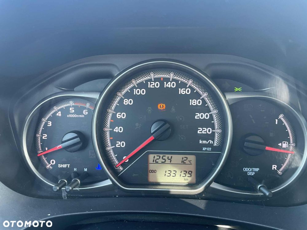 Toyota Yaris 1.4 D-4D Life - 12