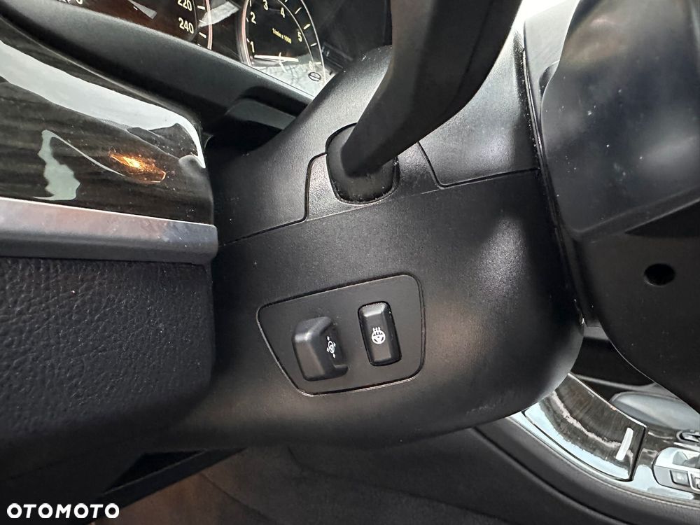 BMW Seria 5 535i xDrive Sport-Aut Modern Line - 29