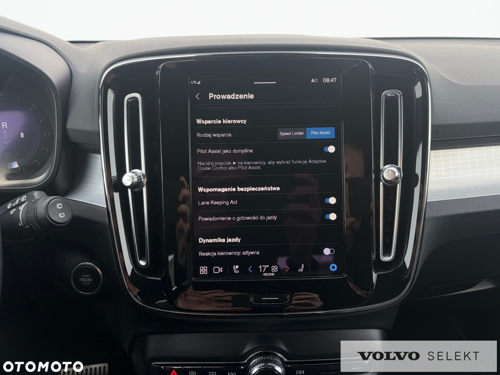 Volvo XC 40 - 25