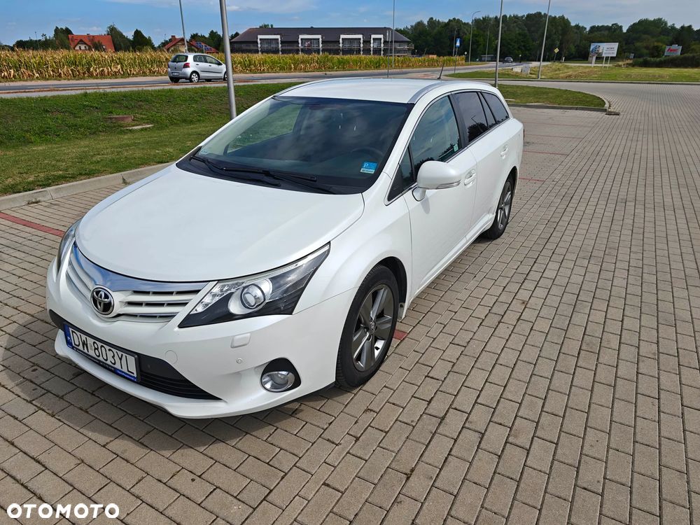 Toyota Avensis 2.0 D-4D Premium - 1