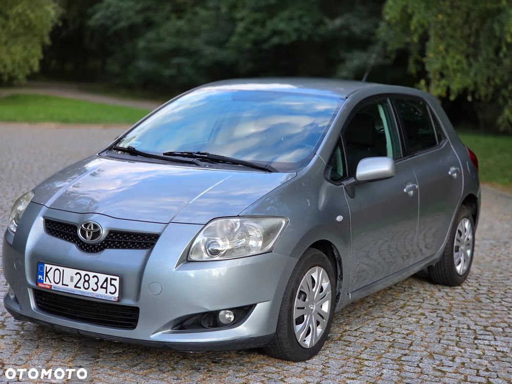 Toyota Auris 2.0 D-4D - 1