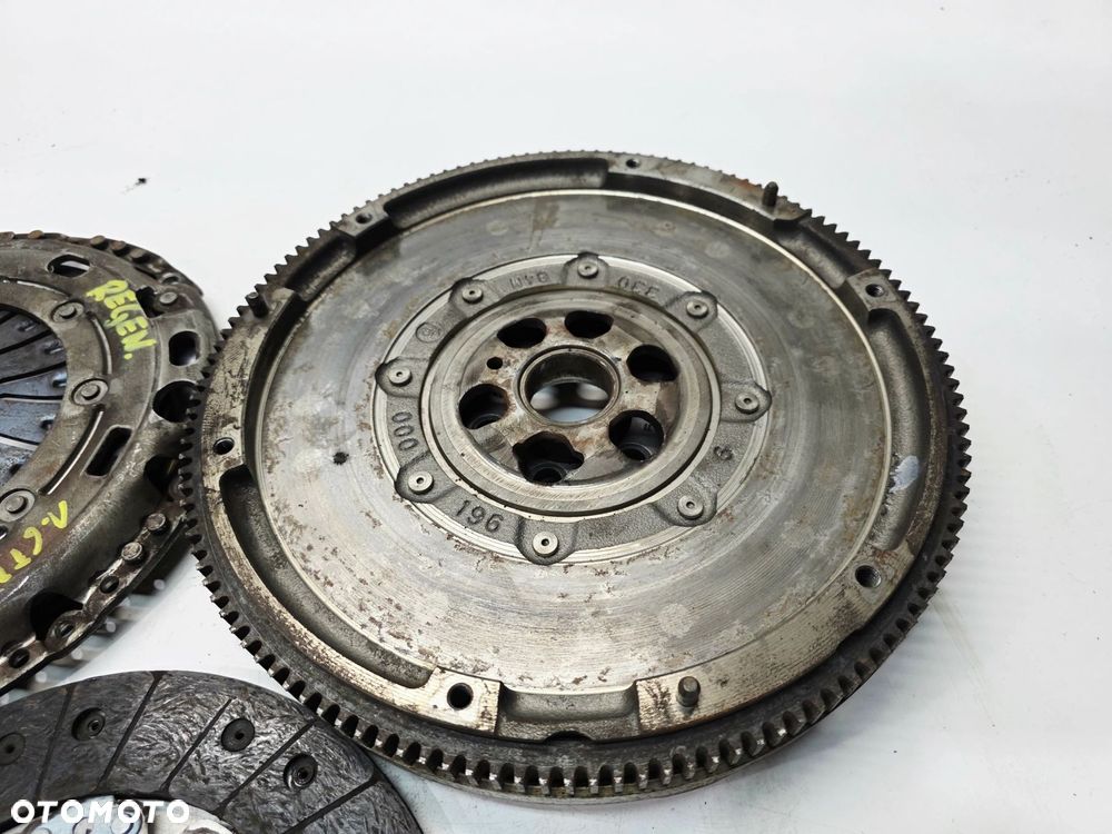 KOŁO DWUMASOWE SPRZĘGŁO AUDI VOLKSWAGEN SEAT SKODA 1.6TDI 03L105266BS 10/26 - 3