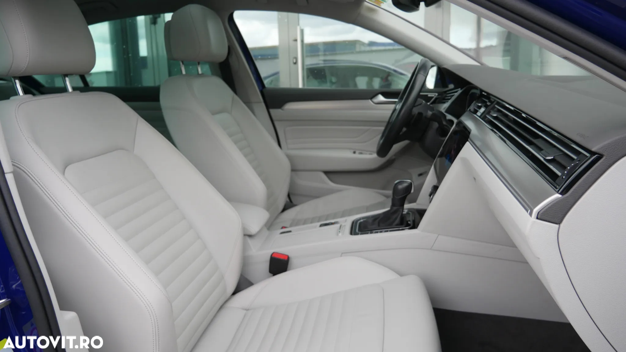 Volkswagen Passat - 15