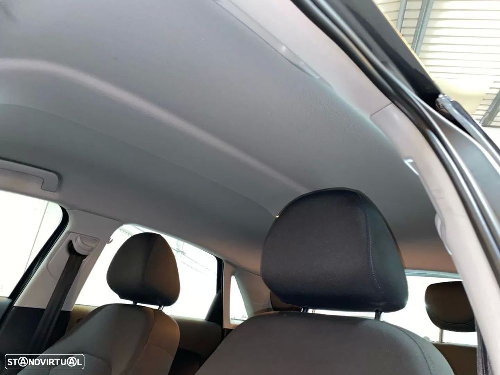 Audi A1 Sportback 1.6 TDI S-line - 19