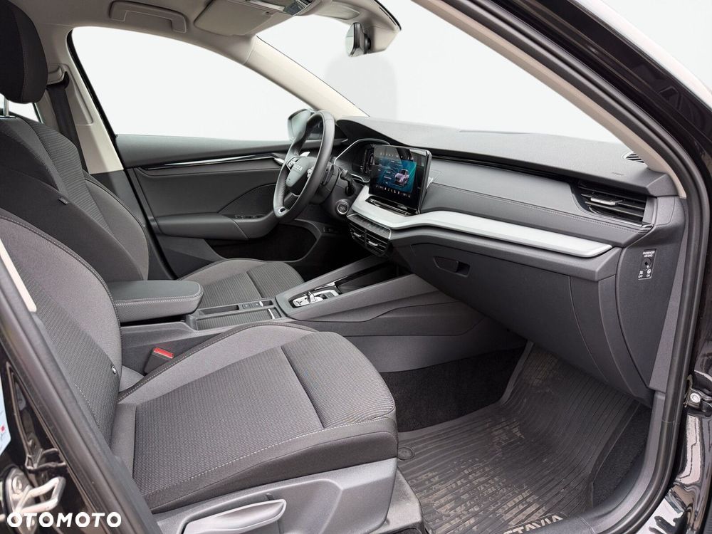 Skoda Octavia 1.5 TSI mHEV Selection DSG - 37