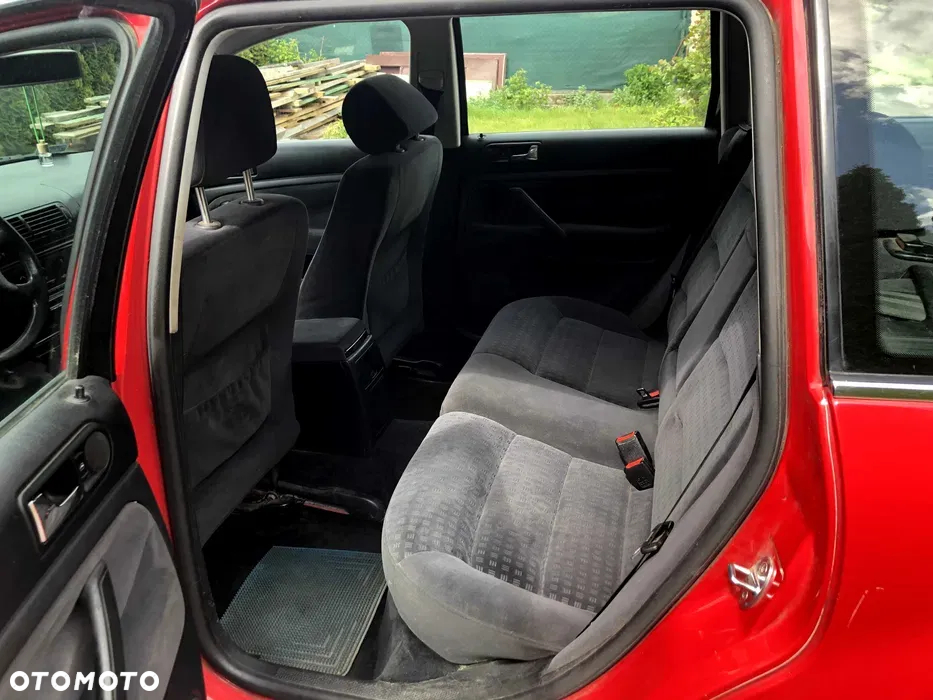 Volkswagen Passat 1.9 TDI Basis - 7