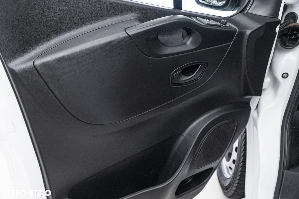 Renault Trafic 2.0 Blue dCi 120 Combi L2H1 8+1 locuri Authentique - 27