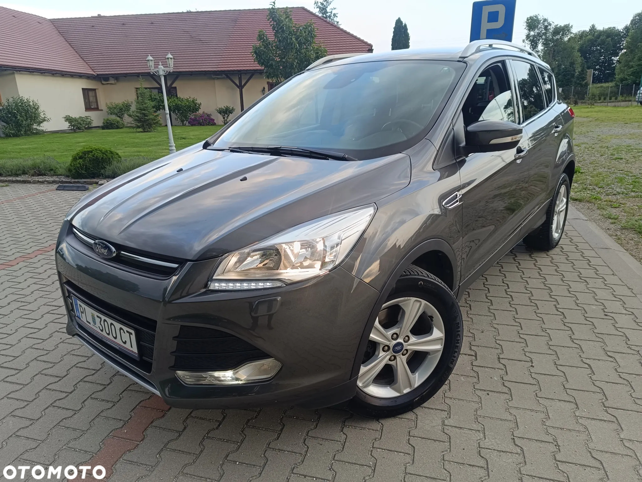 Ford Kuga 2.0 TDCi 2x4 Titanium - 13