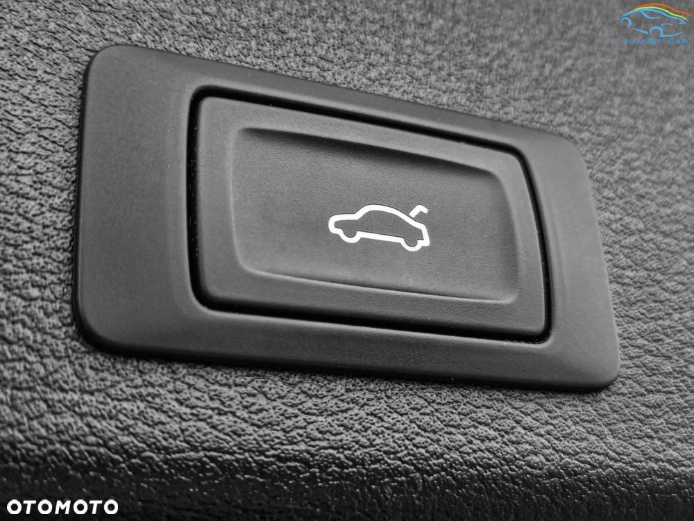 Audi A4 Avant 2.0 TDI S tronic design - 13