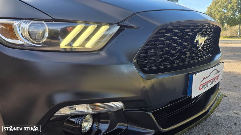 Ford Mustang 2.3i EcoBoost Aut. - 52