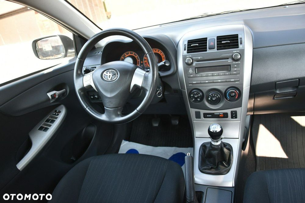 Toyota Corolla - 7