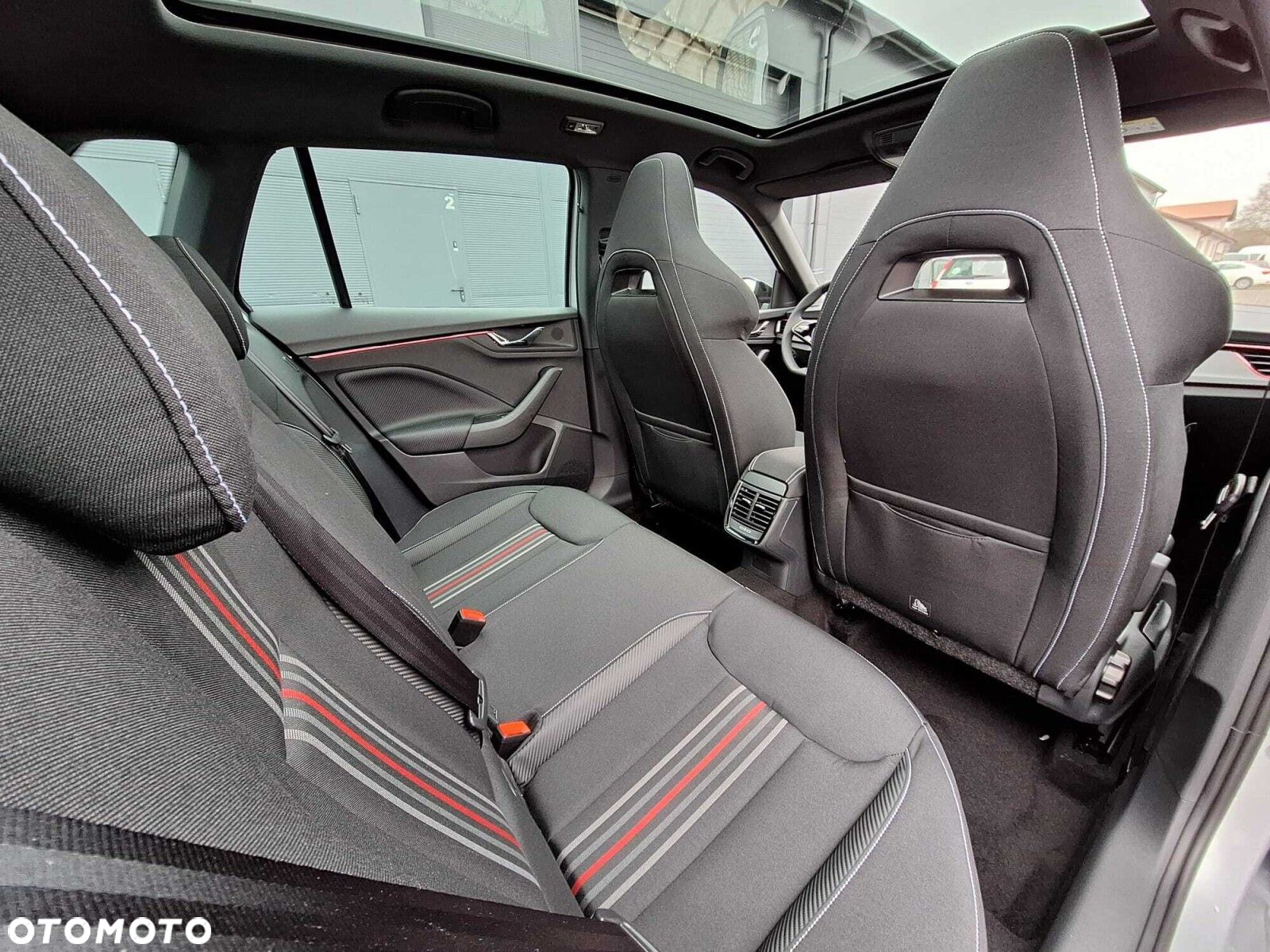 Skoda Kamiq 1.5 TSI Monte Carlo DSG - 14