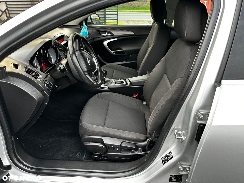 Opel Insignia 1.8 - 15