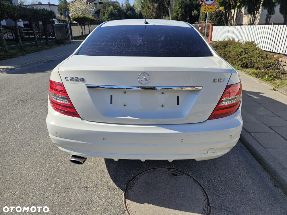 Mercedes-Benz Klasa C 220 CDI Edition - 3