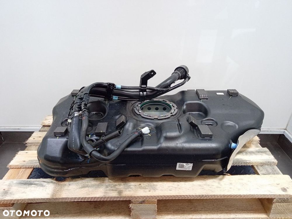 KIA CEED III 1.0 GDI ZBIORNIK PALIWA 31100-J7200 - 1