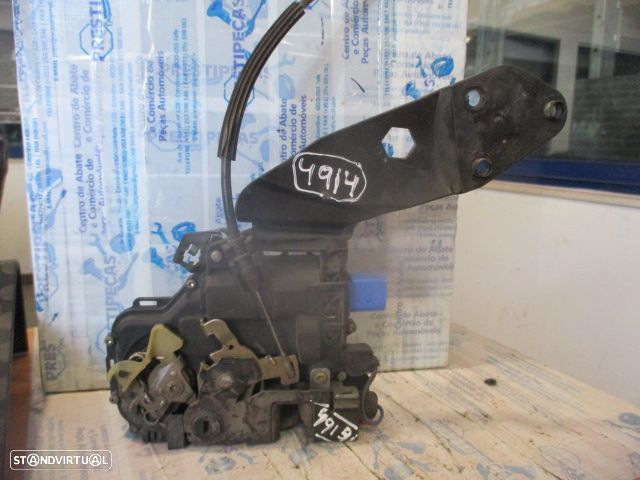 Fecho 3B4839015K SKODA FABIA 1 COMBI 6Y 2001 1.4I  16V 100CV 5P PRETO T ESQ 6 PINOS - 3