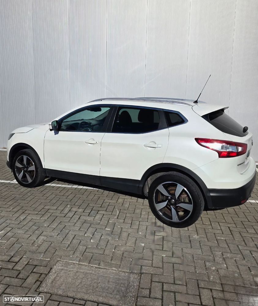 Nissan Qashqai 1.5 dCi N-Connecta 18 RS+PS - 11