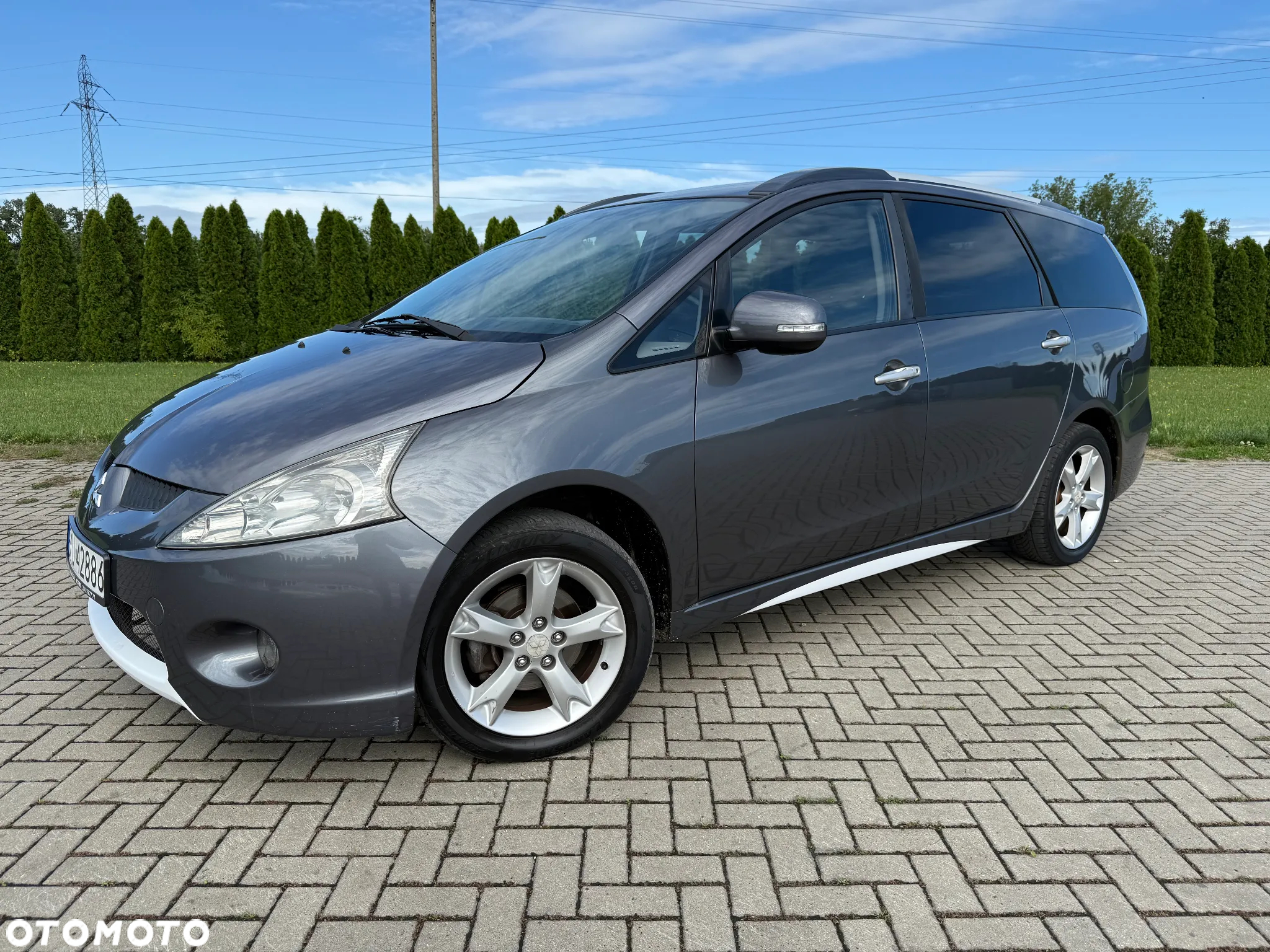Mitsubishi Grandis - 11