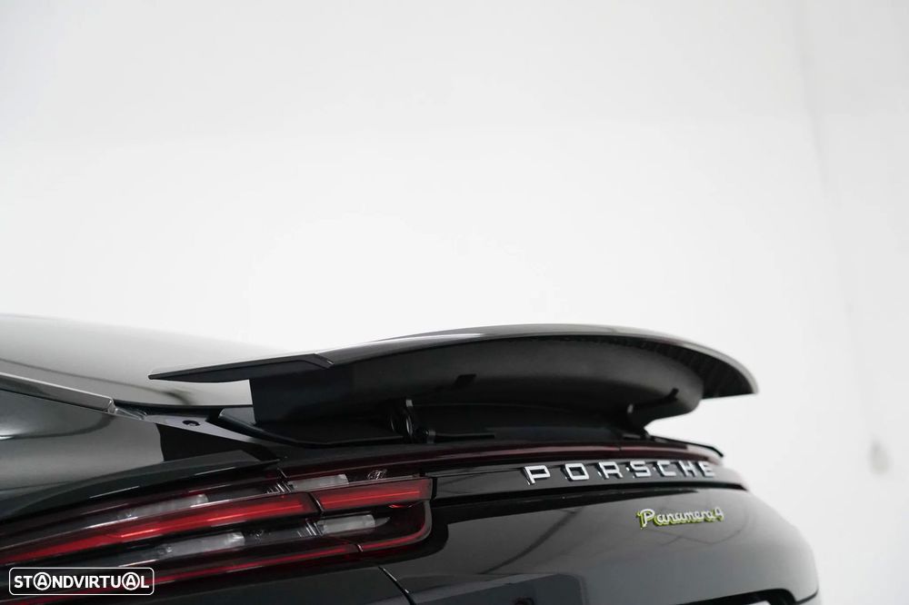 Porsche Panamera 4 E-Hybrid - 26