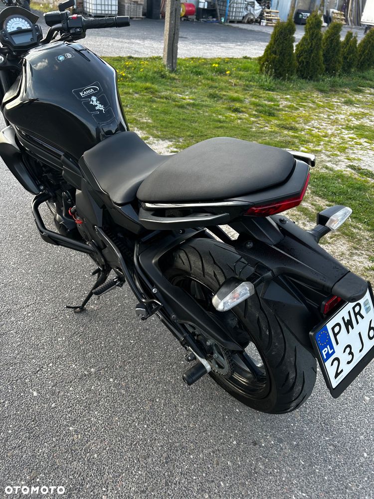 Kawasaki ER - 10
