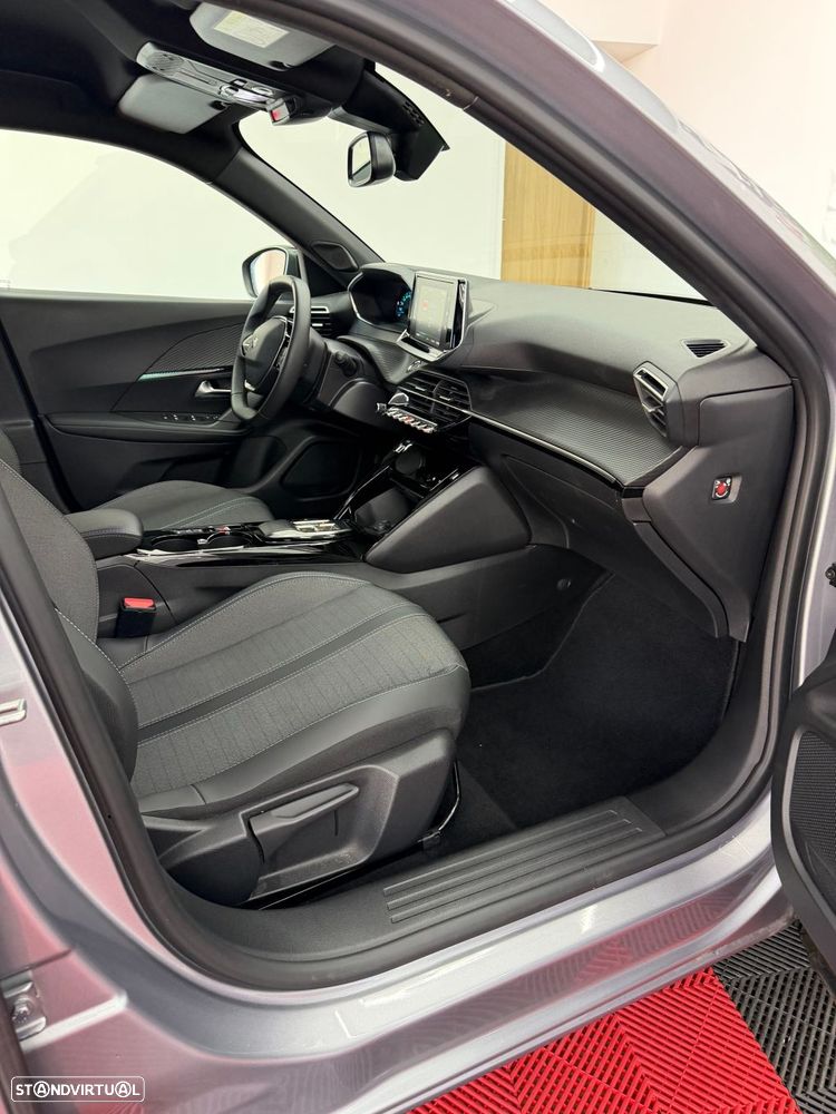 Peugeot e-2008 50 kWh Allure Pack - 19