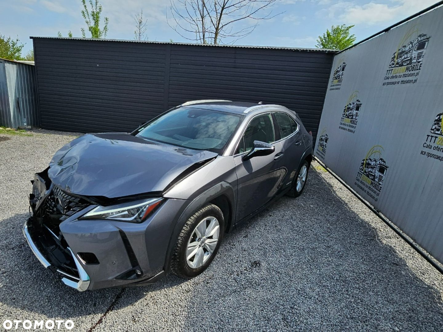 Lexus UX - 3