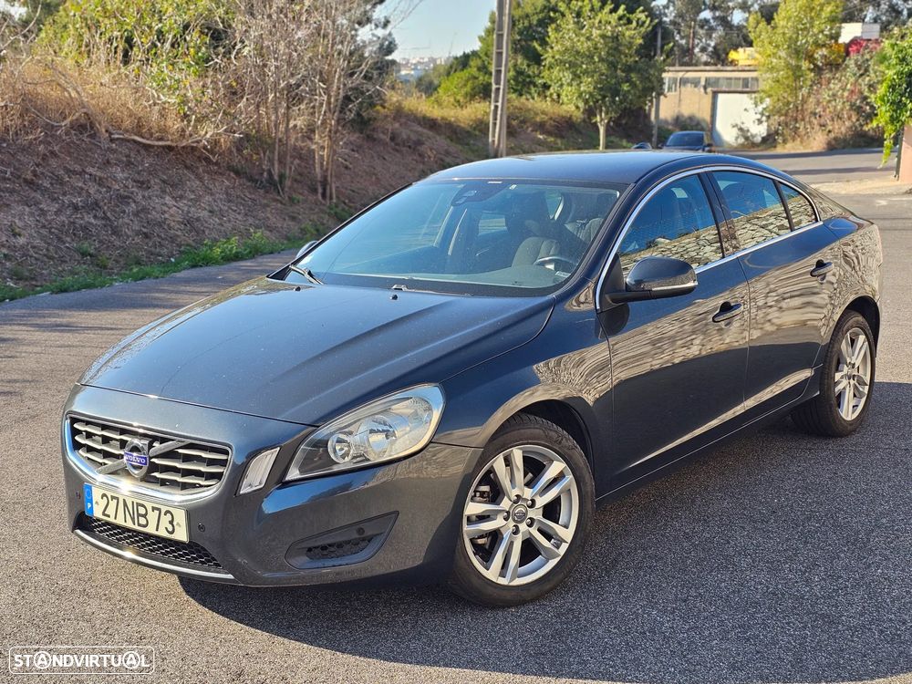 Volvo S60 1.6 D2 Drive Momentum Powershift Start/Stop - 1