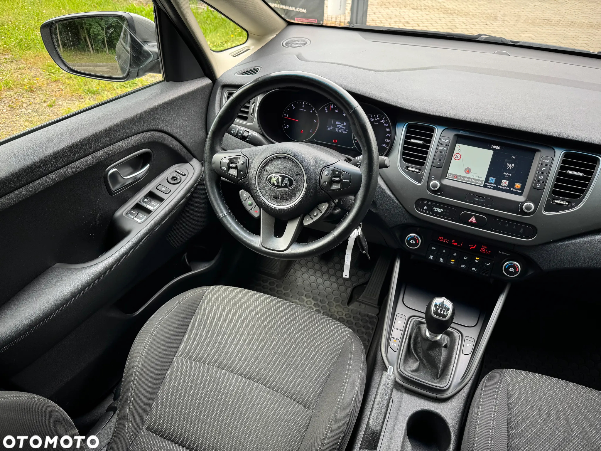 Kia Carens 1.7 CRDi 141 Dream-Team Edition - 23