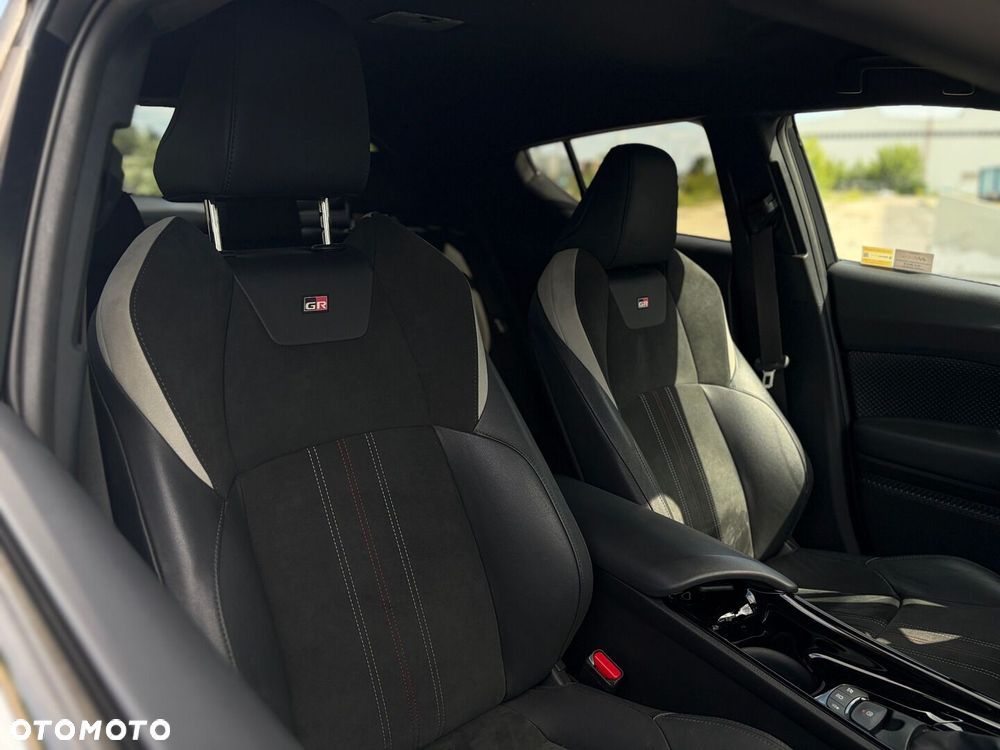 Toyota C-HR 1.8 Hybrid GPF GR Sport - 24