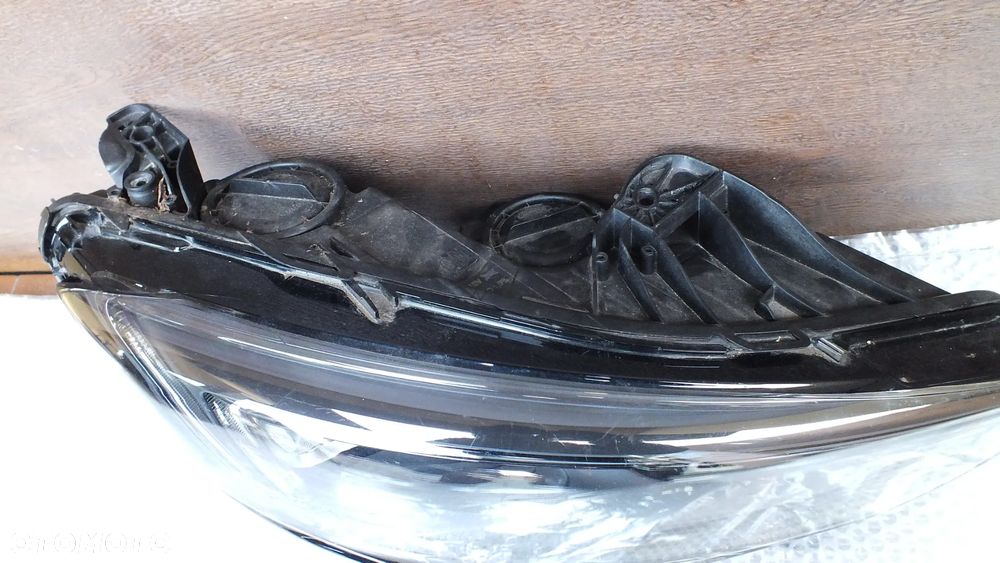 Lampa  przednia prawa Opel Insignia B czarna - 3