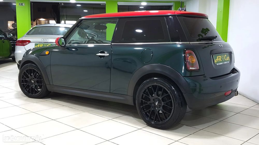 MINI 3 Portas Cooper D - 6