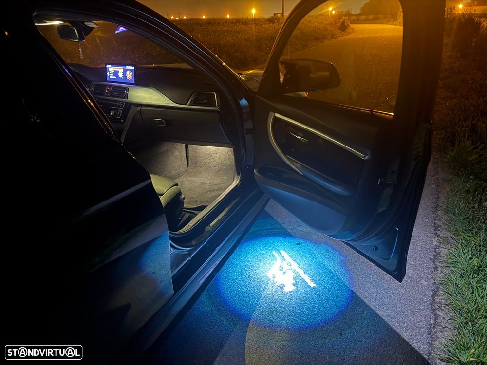 BMW 320 d Pack M Auto - 14