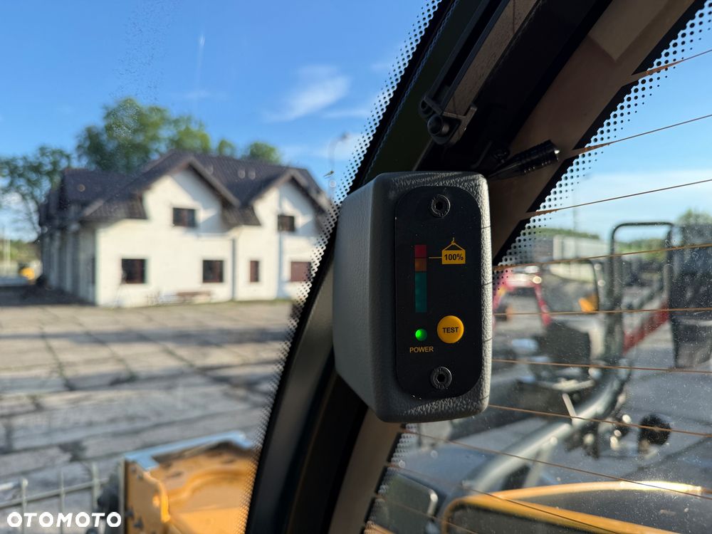 Liebherr Ładowarka Teleskopowa T36-7s - 31