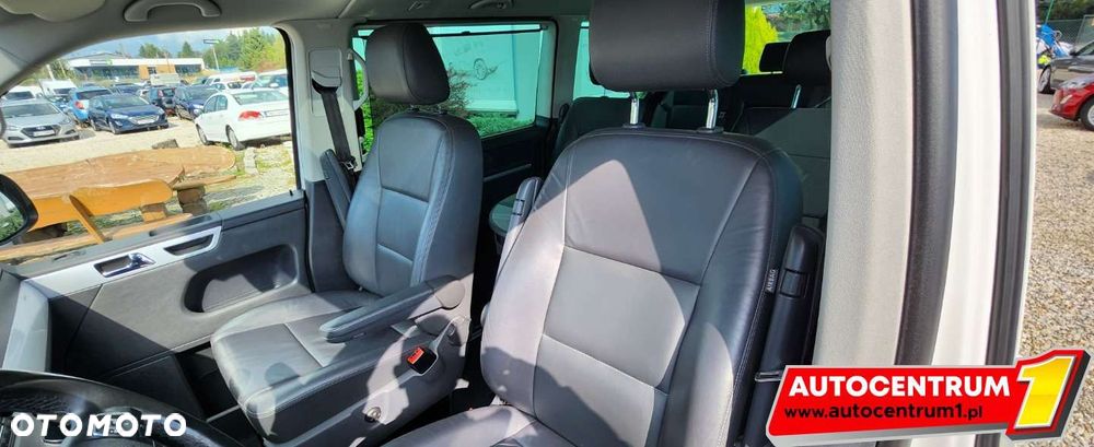 Volkswagen Multivan - 31