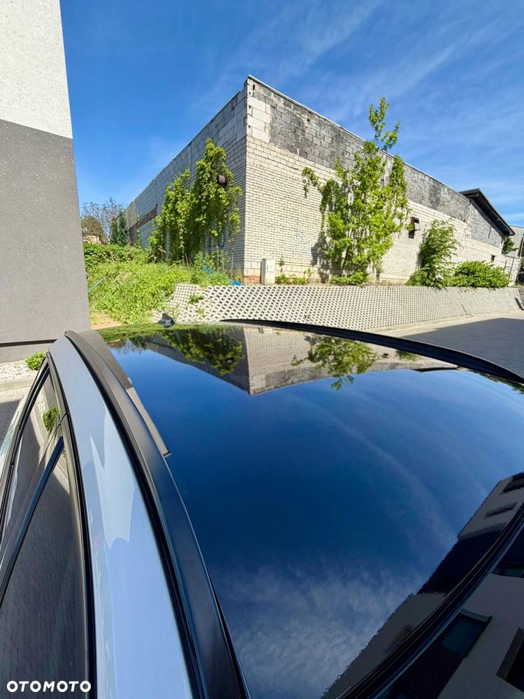 BMW Seria 3 318d M Sport Shadow - 23