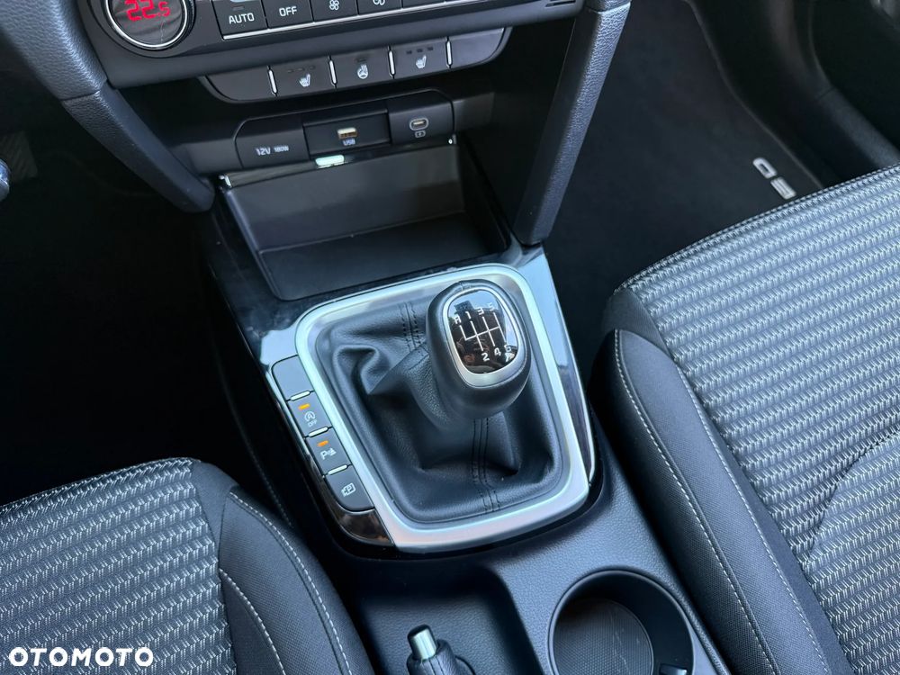 Kia Ceed 1.5 T-GDI L Business Line - 23