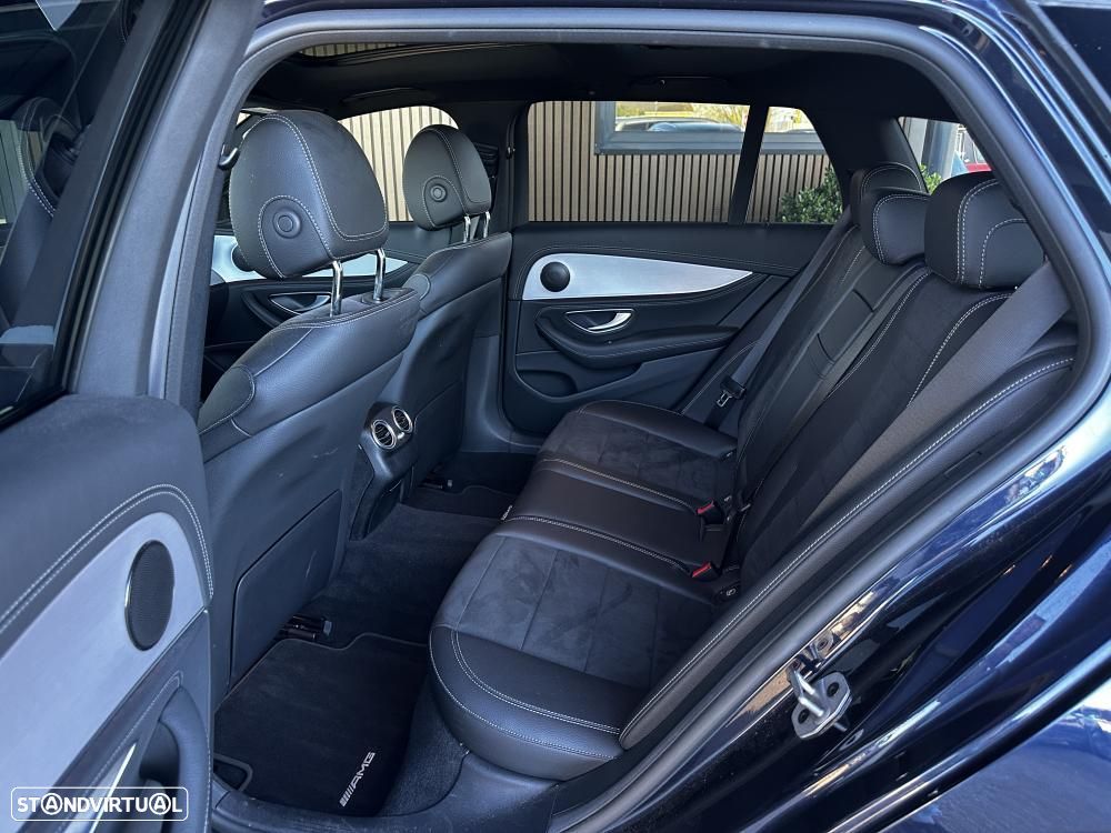 Mercedes-Benz E 300 de AMG Line - 34