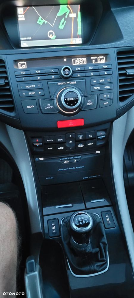 Honda Accord 2.0 Executive Navi - 13